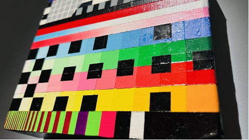 圖3游智涵，〈Pixel.02〉，壓克力，16x16 cm，2023，筆者局部拍攝。